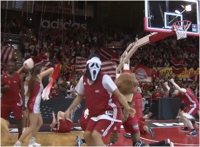 Harlem Shake –  Fc Bayern Basketball – Audi Freestyler