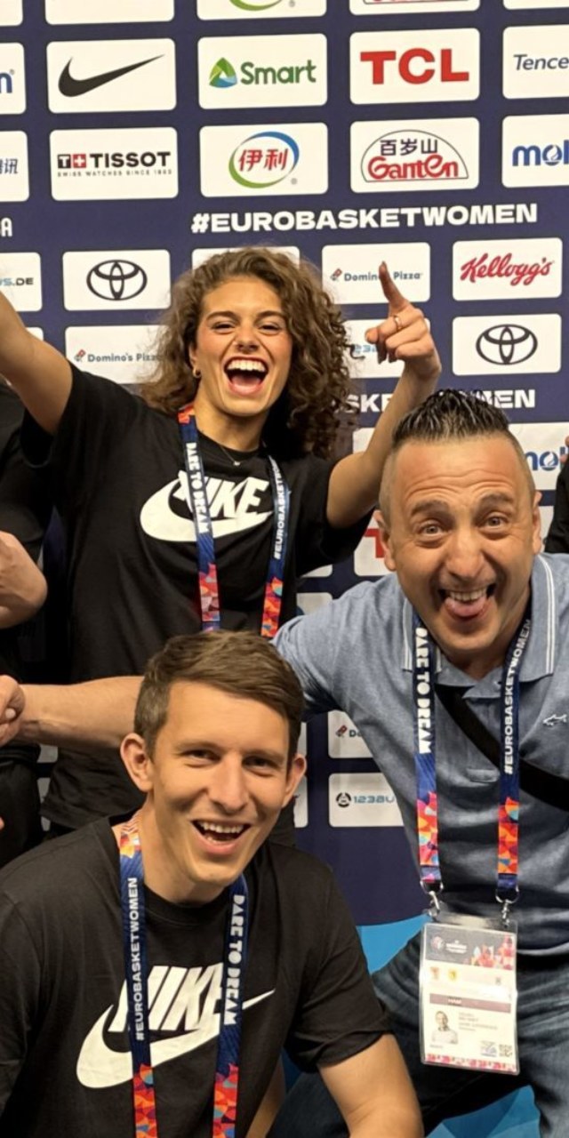 BREAKBALL® live bei der Frauenfußball-Vorrunde in Hamburg – Streetstyle, Freestyle-Fußball und Olympia-Show mit YOURACT