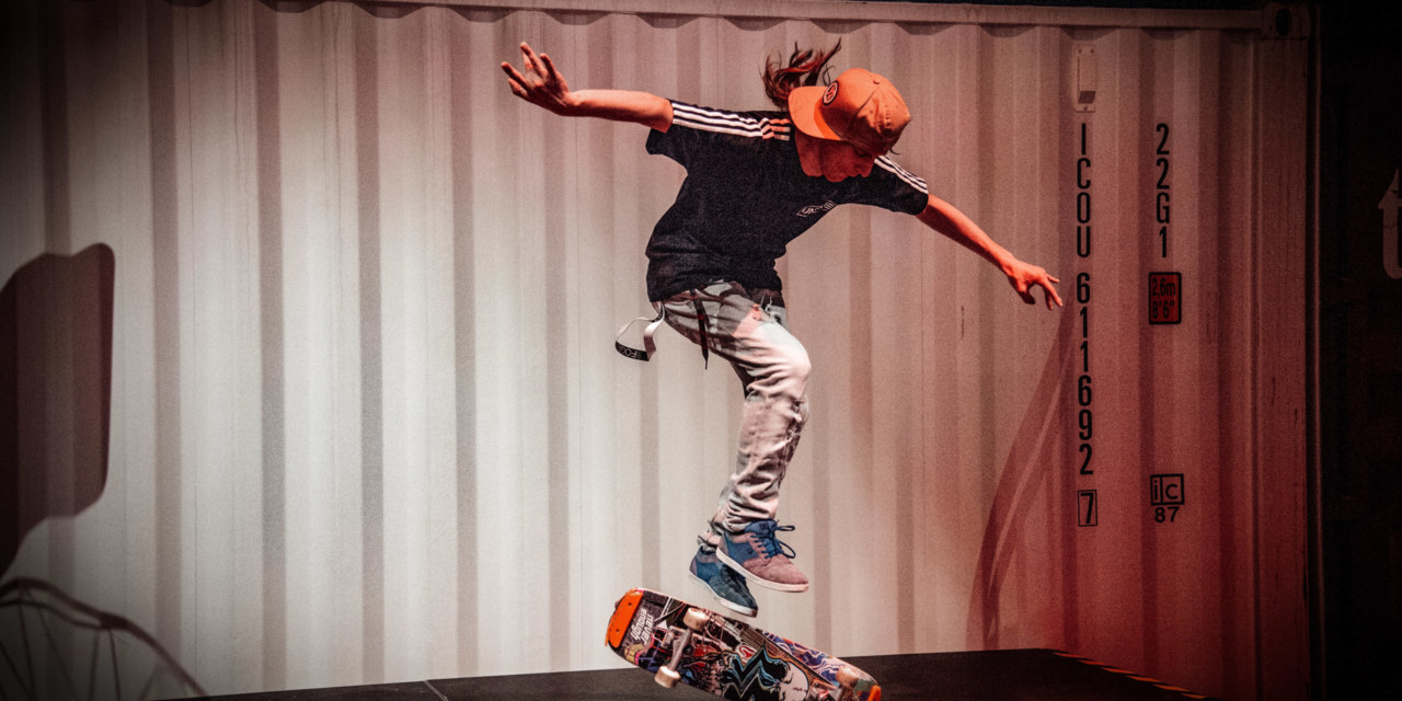 BREAKBALL® Flying Skateboard Wheels Team performing freestyle skateboard tricks – YOURACT Urban Entertainment Show